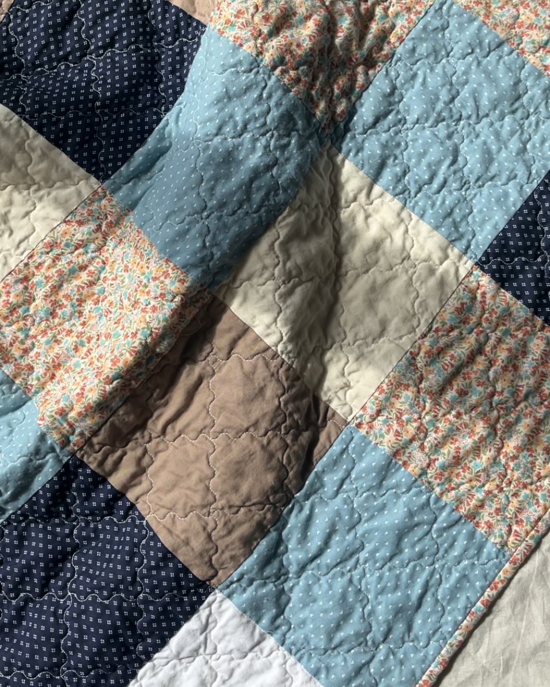 A Lovely Little Quilt ~ Patchwork Quilt Pattern and Step-By-Step Guide